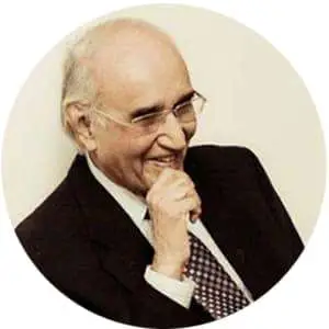 mushtaq ahmed yousufi books